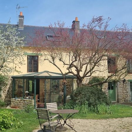 Les Berges De La Planchette Bed & Breakfast Yvignac-la-Tour Ngoại thất bức ảnh